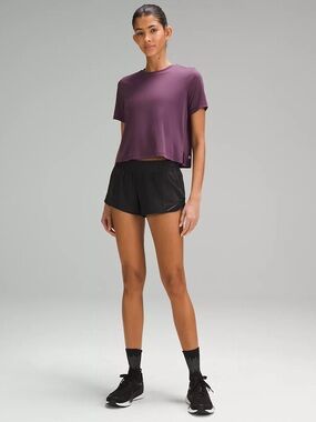 Lululemon Hotty Hot Low-Rise Lined Short 2.5"